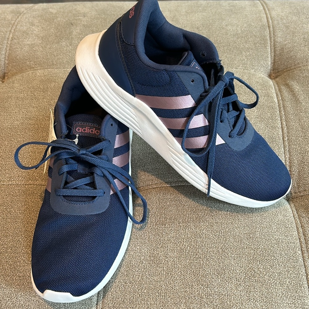 Women’s Adidas Lite Racker 2.0 athletic shoes, NWT- size 6